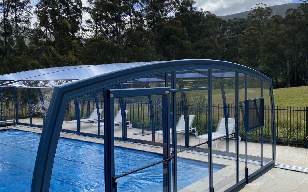 Why pool enclosures are better than pool covers?